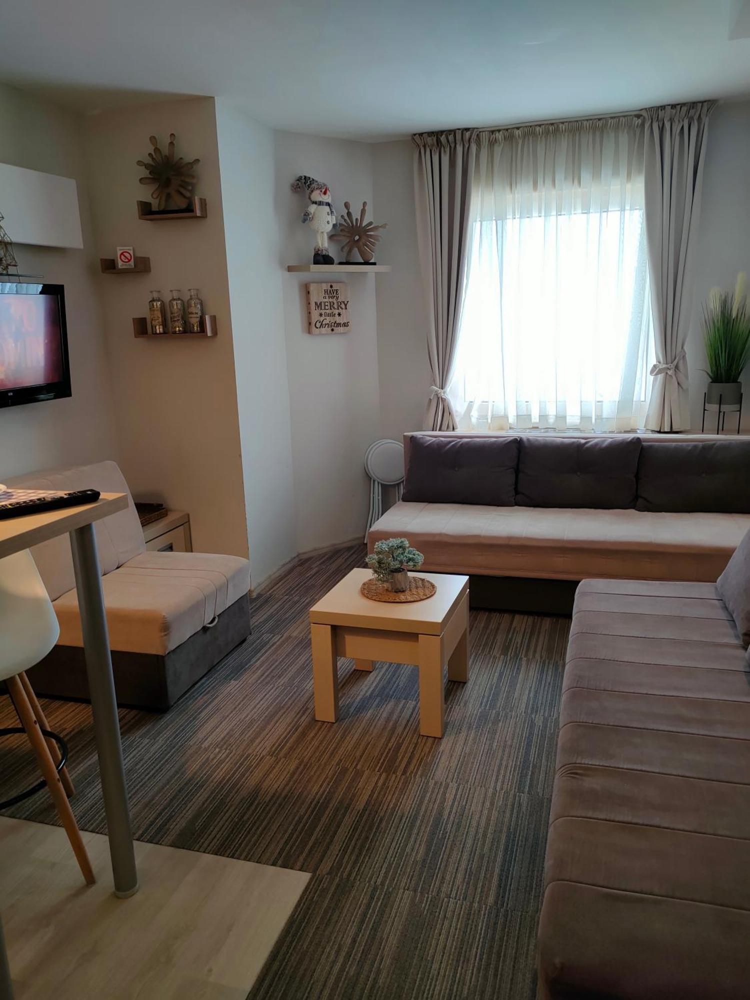 Tim 135 Konaci-Angella Centar Apartment Kopaonik Bilik gambar